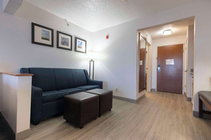 Room 75 of 107