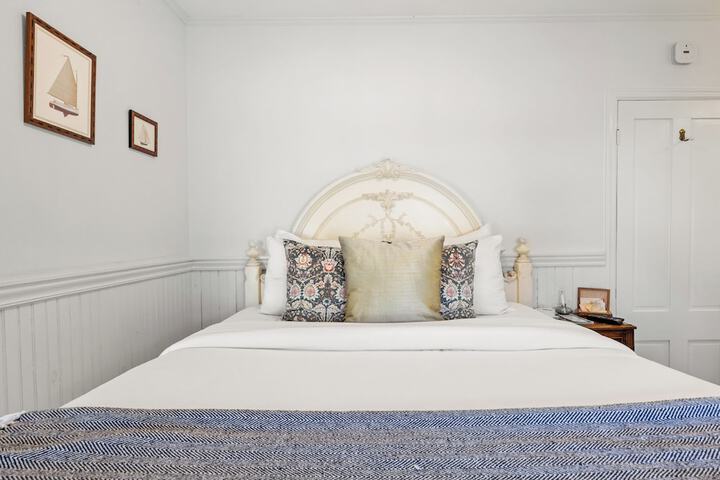 Hartstone Inn