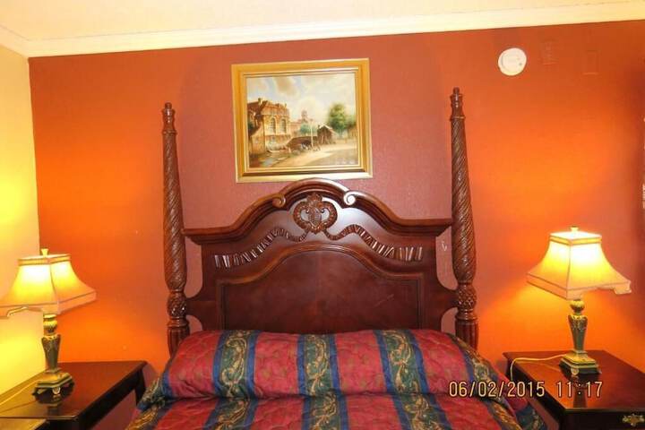 Room 28 of 36