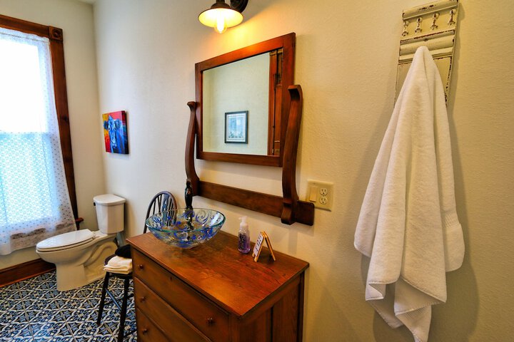Room 12 of 31