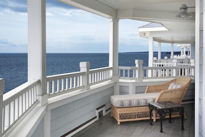 Madison Beach Hotel