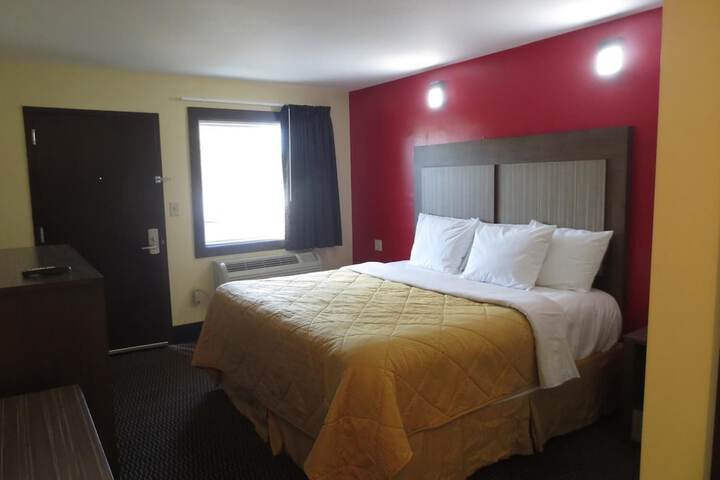 Room 7 of 19