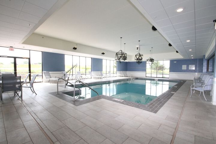 Holiday Inn Express Janesville - I-90 & US Hwy 14 by IHG