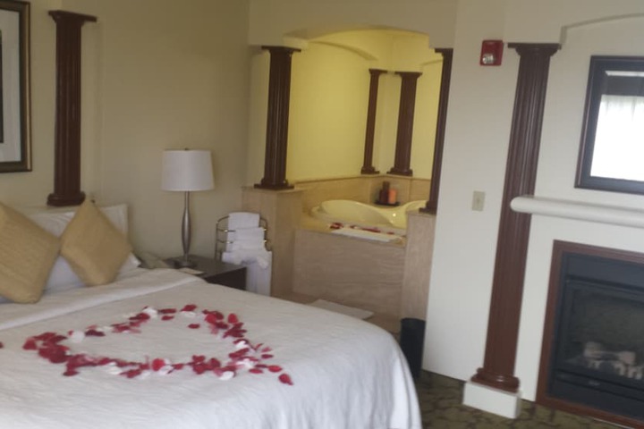 Room 43 of 66