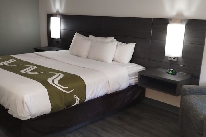 Room 40 of 127