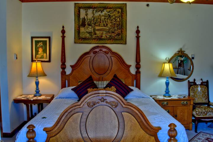 Room 105 of 171