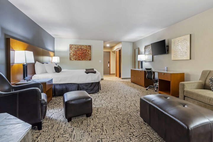 Room 10 of 36