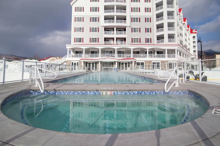 RiverWalk Resort at Loon Mountain