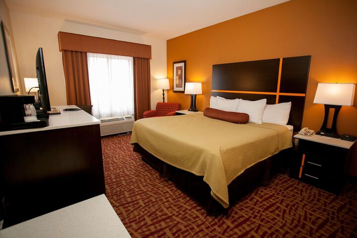Room 7 of 16