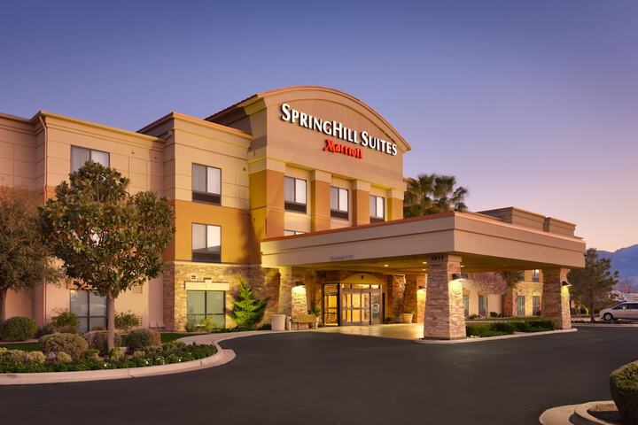 Hotel 2 of 27