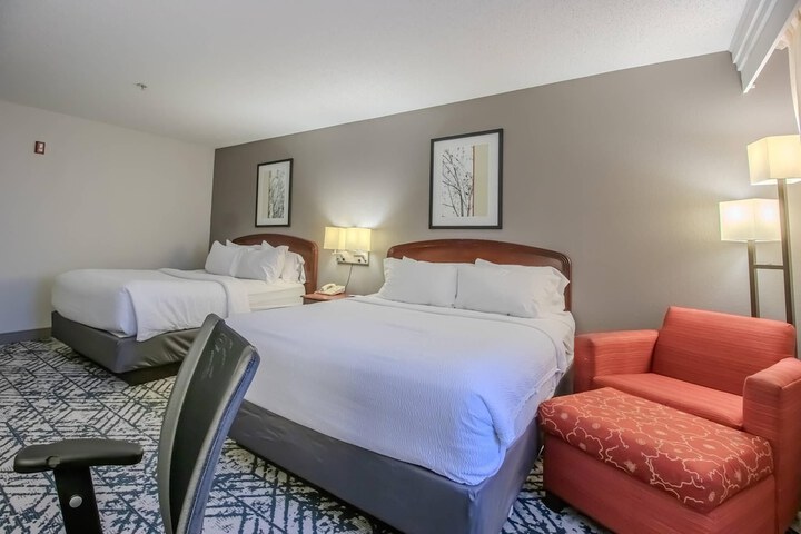 Country Inn & Suites by Radisson Convention Center