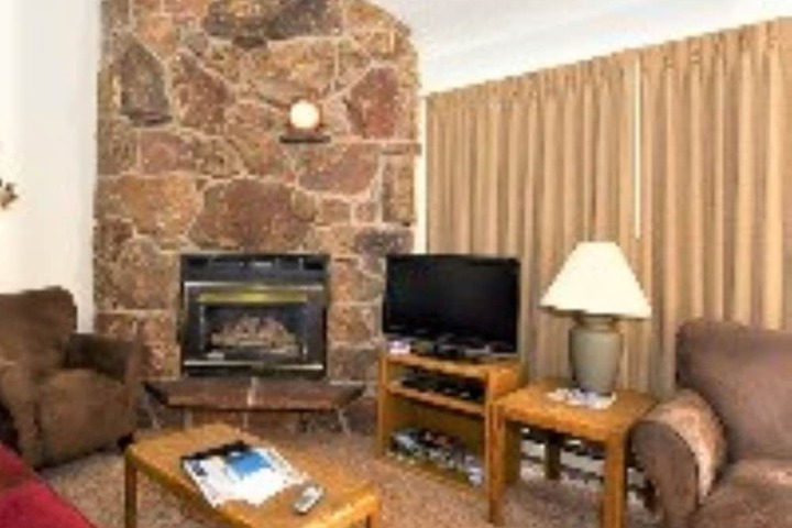 Twin Rivers Condominiums by Alderwood Colorado Management