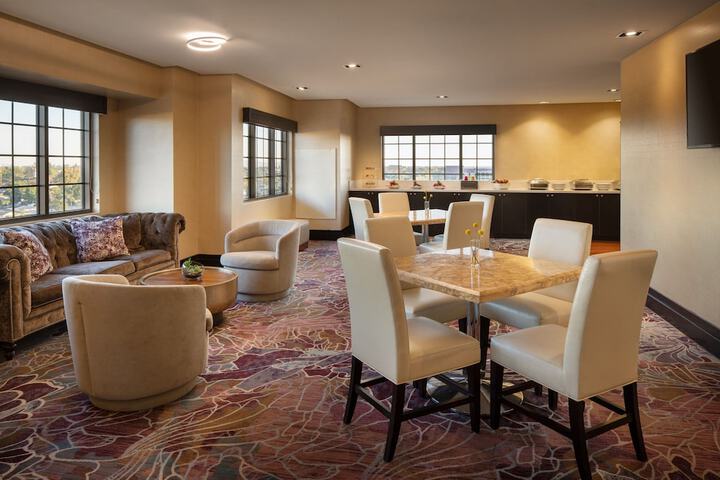 Sheraton Garden Grove-Anaheim South Hotel