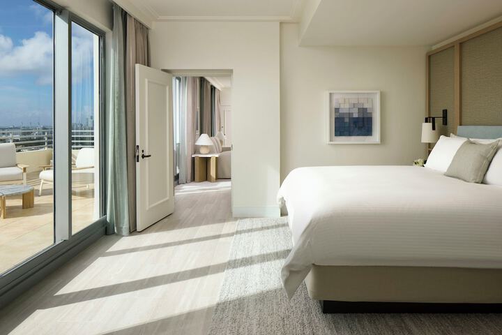 Loews Miami Beach Hotel – South Beach