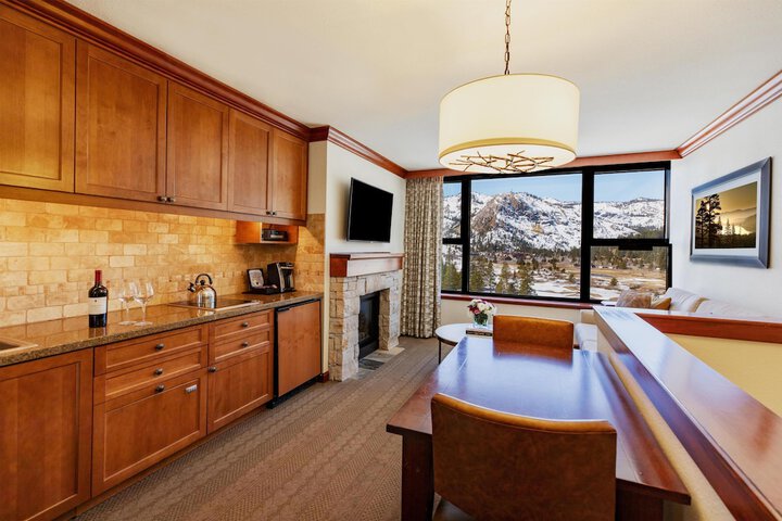 Everline Resort and Spa Lake Tahoe