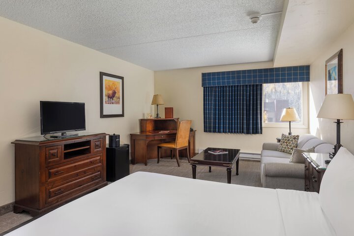 Room 47 of 81