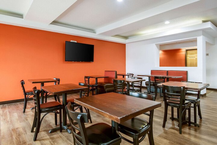 Econo Lodge Franklin