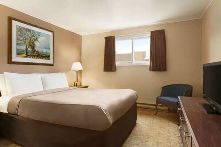 Room 12 of 20