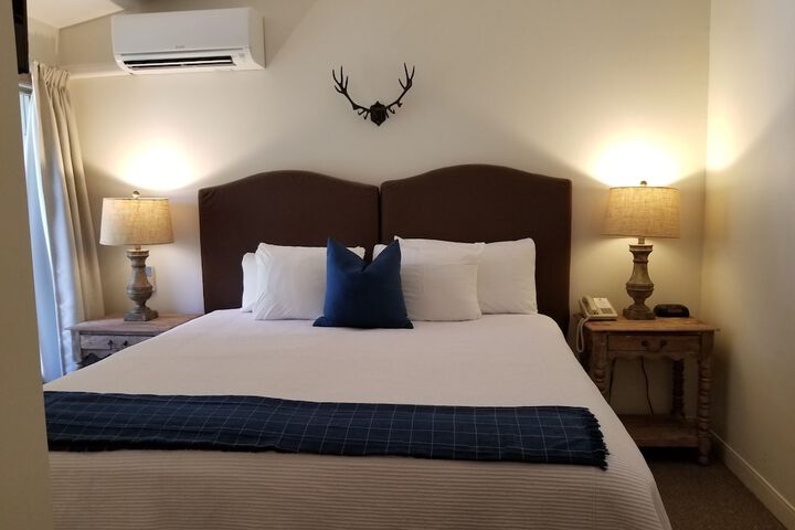 Room 25 of 48