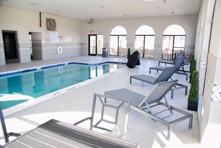 Pool 5 of 25