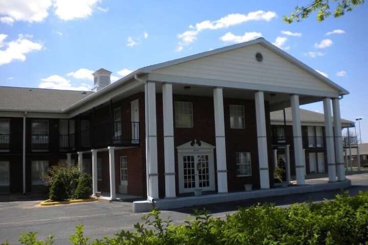Hotel 10 of 43