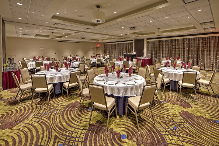 Ballroom/Hall 37 of 38