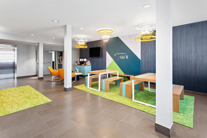 Spark by Hilton Rochester South