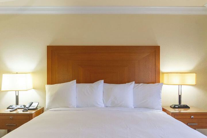 Room 15 of 36