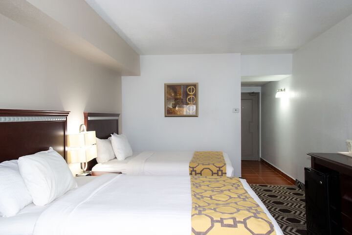 Room 34 of 44