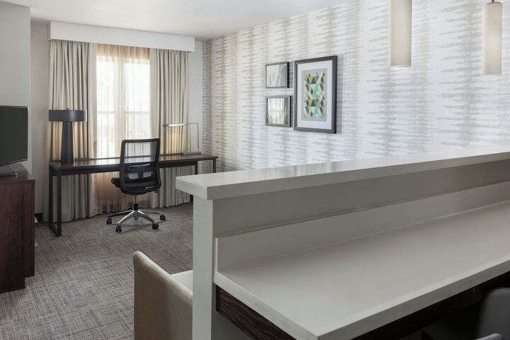 Room 60 of 77