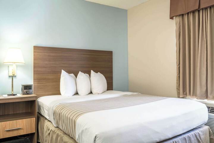 Room 34 of 43