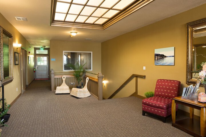 Hotel Interior 11 of 94