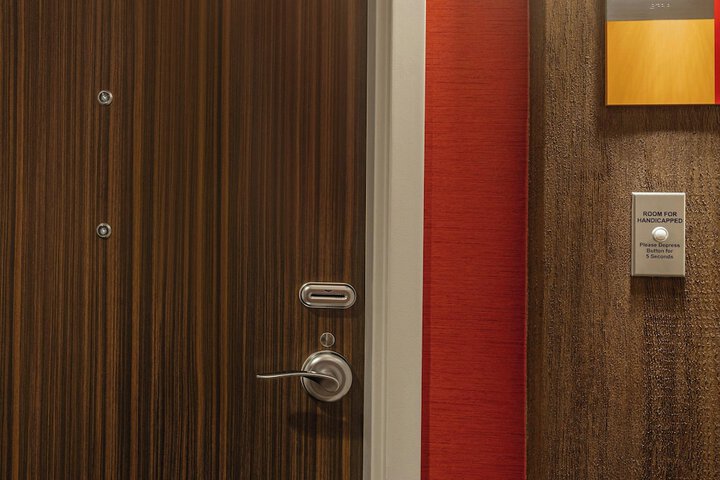 Room 22 of 32