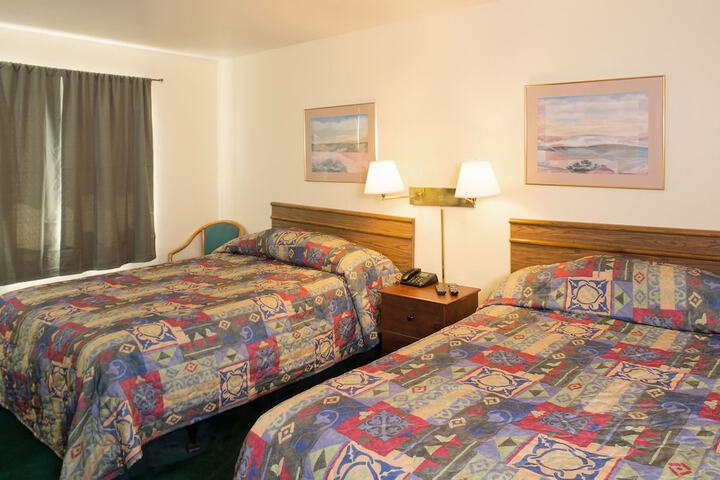 Room 17 of 38