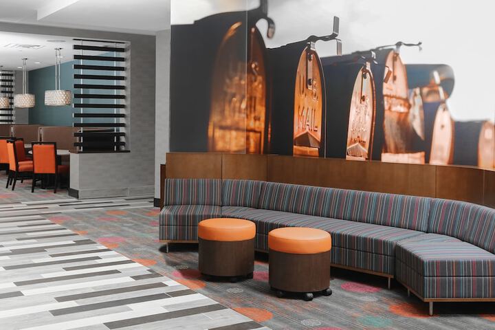 Hotel 2 of 32