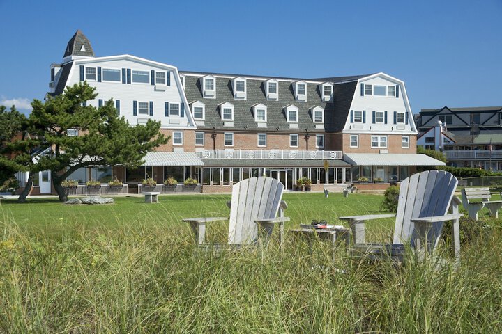 Newport Beach Hotel & Suites