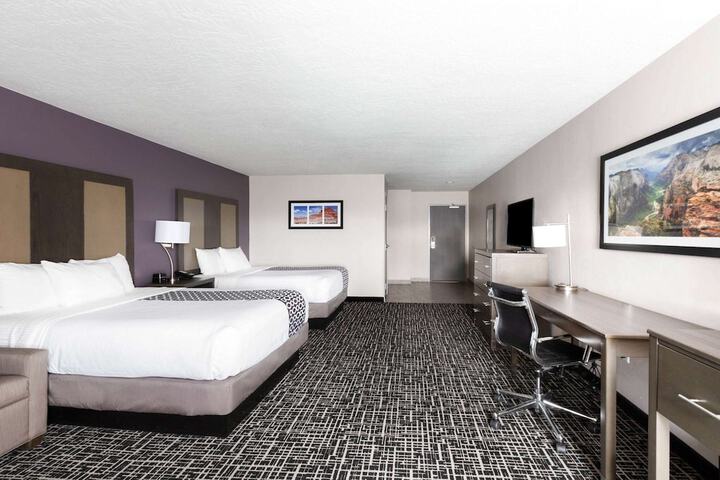 Room 44 of 60
