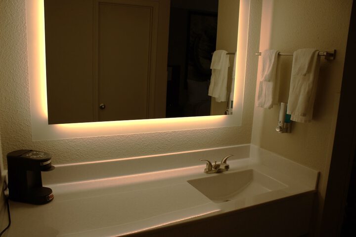 Boarders Inn & Suites