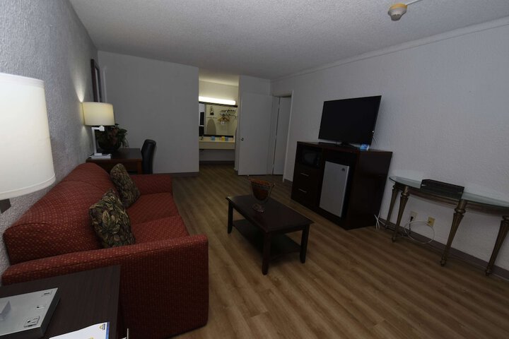 Room 46 of 69