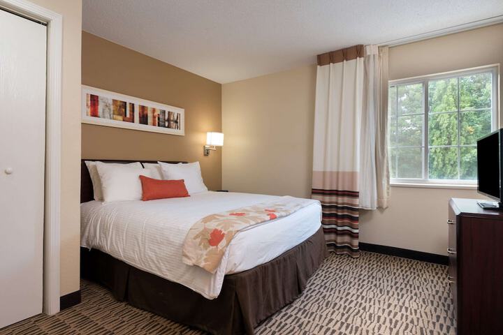 Room 16 of 27