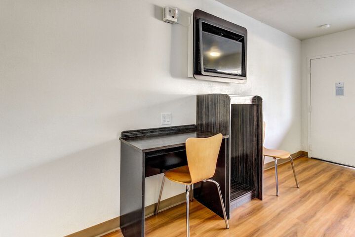 Motel 6 Waco TX - Lacy Lakeview