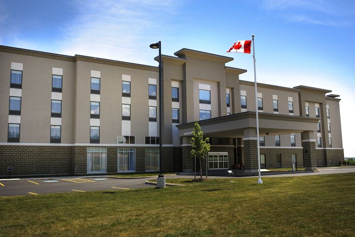 Hotel 4 of 84