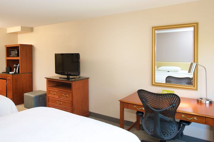 Room 18 of 25