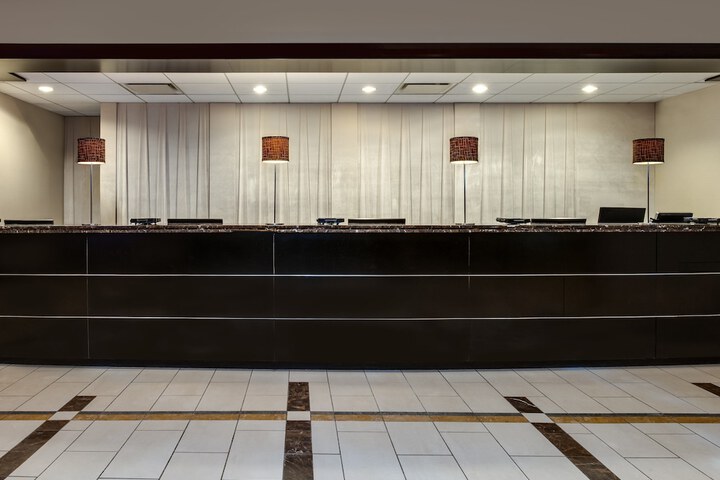 Hotel 5 of 71