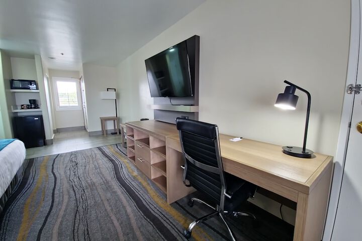 Room 44 of 64