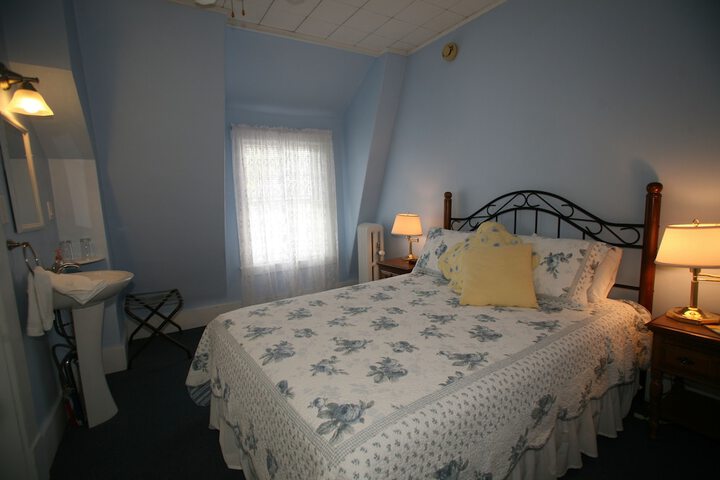 Fullerton Inn
