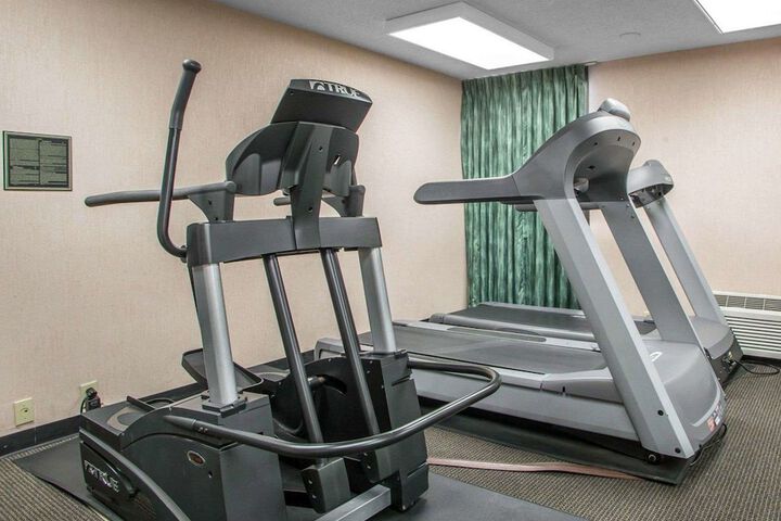Quality Inn Schaumburg - Chicago near the Mall