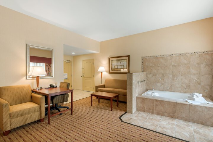 Room 32 of 54