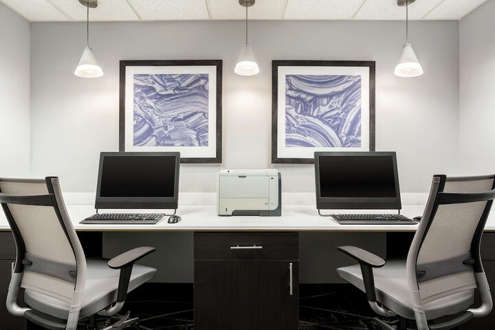 Business Center 34 of 34