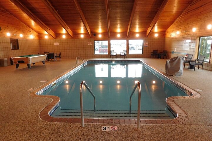 Pool 10 of 62